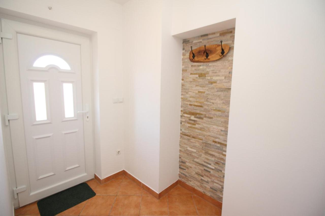 Apartments Vesna Пунат Экстерьер фото